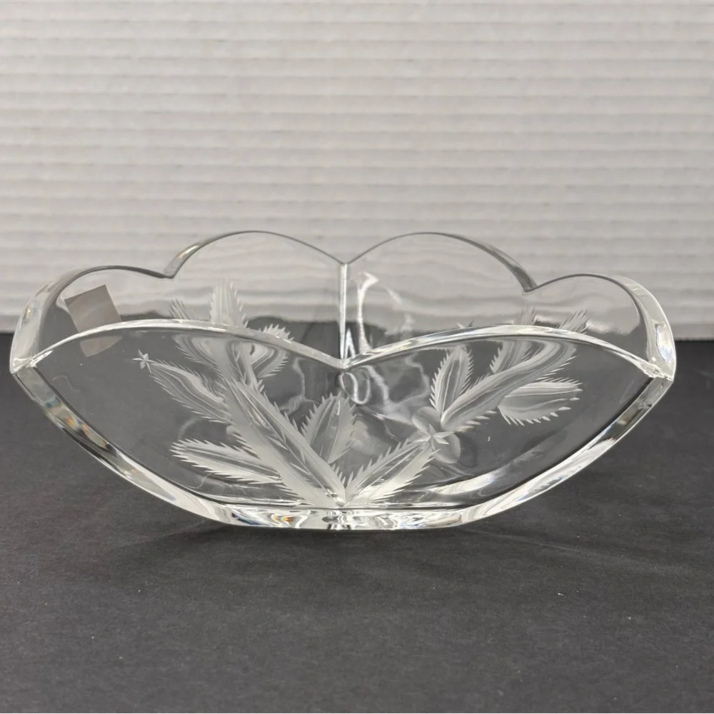 Vtg Mikasa Triangular Crystal Clear Glass Bowl with Etched Cactus Cacti RARE